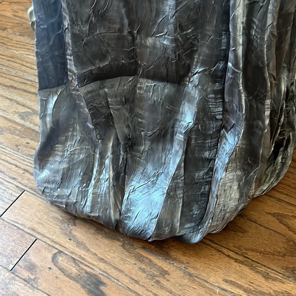 Silver Crinkle Taffetta Gown Spaghetti Straps - Picture 5 of 8